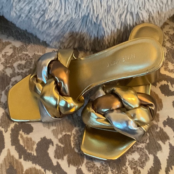 Nine West multi color gold/silver/copper slide - Picture 1 of 8